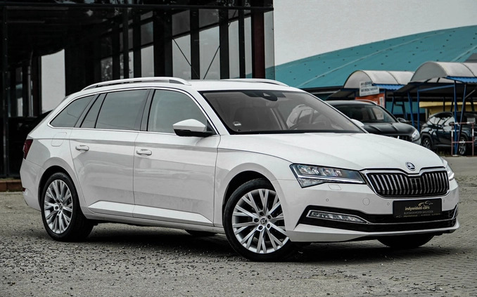 Skoda Superb cena 92900 przebieg: 178000, rok produkcji 2020 z Ogrodzieniec małe 781